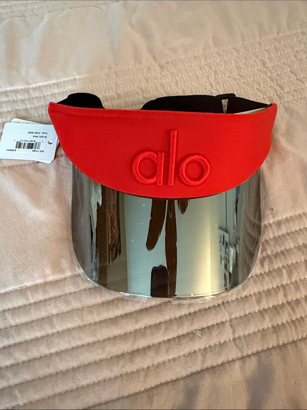 ALO Yoga Airlift Solar Visor - Bright Red